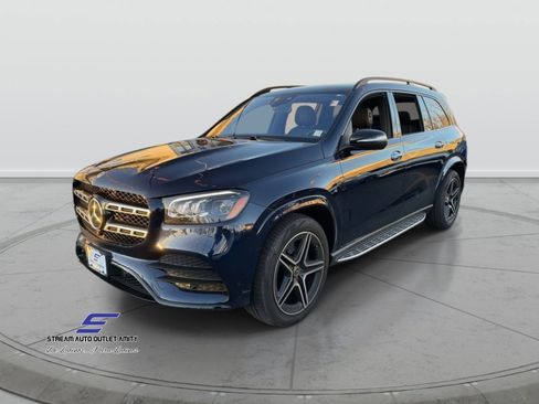 Used 2022 Mercedes-Benz GLS 450 4MATIC image 3
