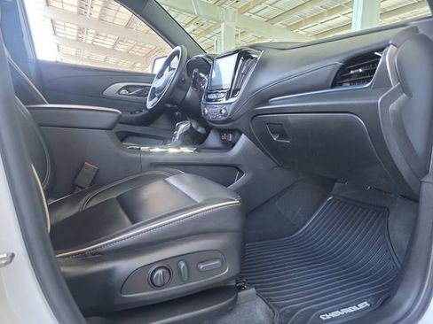 Certified 2023 Chevrolet Traverse Premier FWD image 24