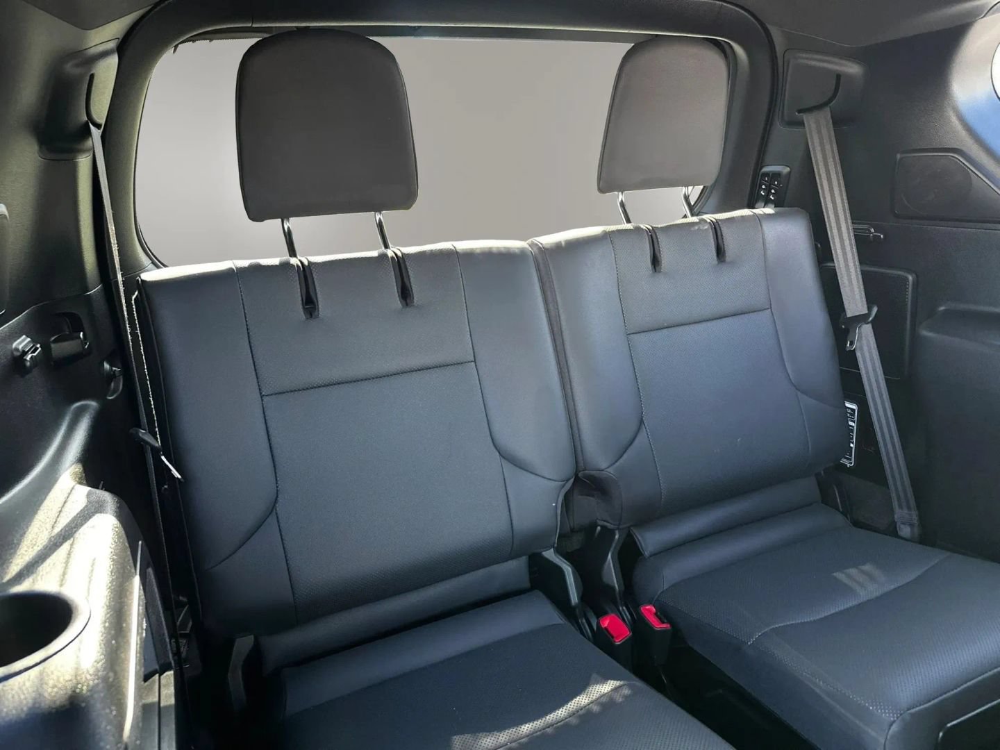 Used 2023 Lexus GX 460 Premium w/ Accessory Package AWD/4WD image 20
