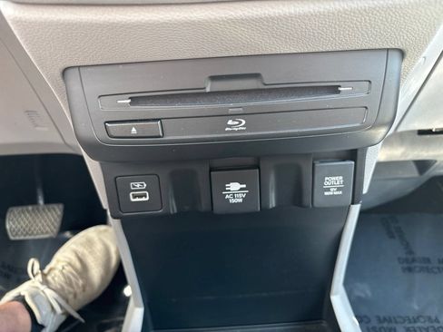 Used 2022 Honda Odyssey Elite image 29