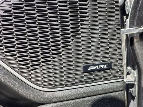 Used 2022 Jeep Grand Cherokee L Limited image 23