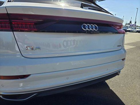 Certified 2023 Audi Q8 Premium w/ Convenience Package AWD/4WD image 13