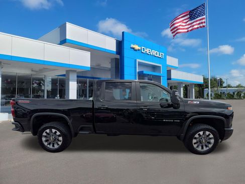 Used 2026 Chevrolet Silverado 2500 Custom w/ Custom Value Package AWD/4WD image 2