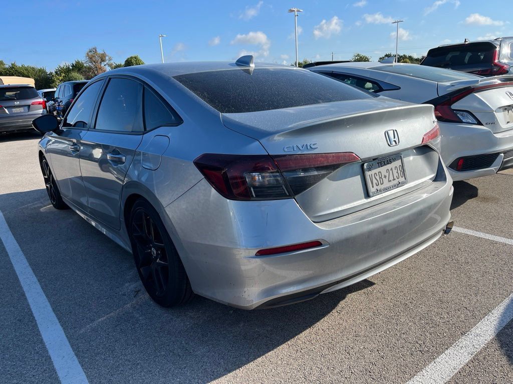 Used 2025 Honda Civic Sport image 4