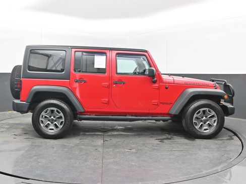 Used 2015 Jeep Wrangler Unlimited Rubicon image 10