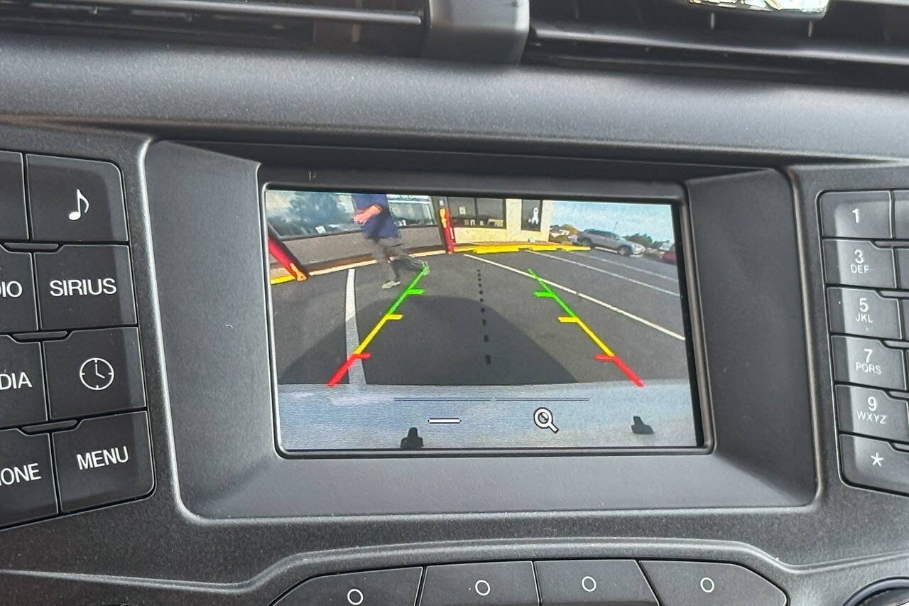 Used 2018 Ford Fusion SE FWD image 30