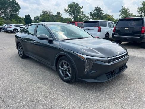 Used 2025 Kia K4 FWD image 3