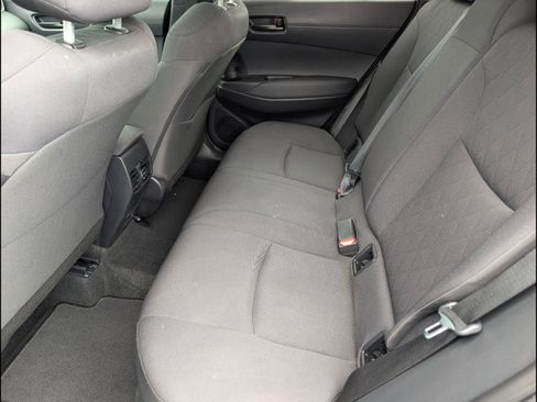 Used 2024 Toyota Corolla Cross LE FWD image 11