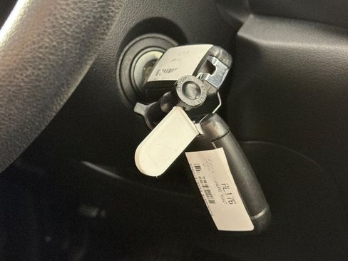 Used 2018 Hyundai Kona SE FWD image 21