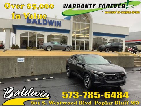 Used 2024 Chevrolet Trax RS w/ Driver Confidence Package image 1