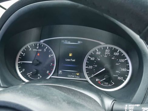 Used 2016 Nissan Sentra SV FWD image 22