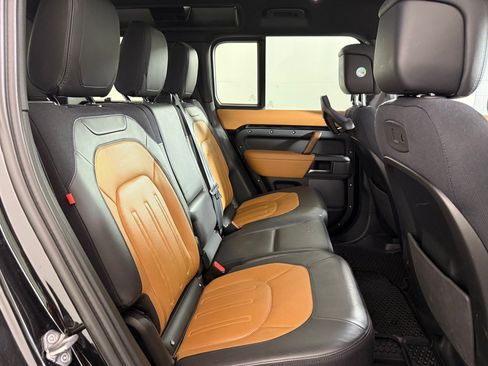 Used 2022 Land Rover Defender 110 X AWD/4WD image 29