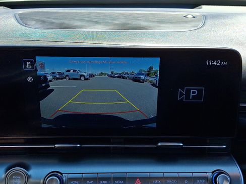 Used 2025 Hyundai Kona SEL FWD image 17