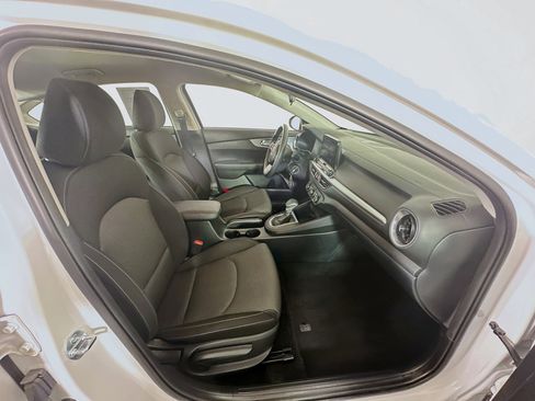 Used 2024 Kia Forte LXS image 31