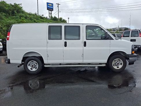 Used 2025 GMC Savana 2500 w/ Driver Convenience Package RWD image 7