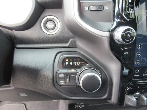 Used 2024 RAM 2500 Big Horn w/ Night Edition image 23