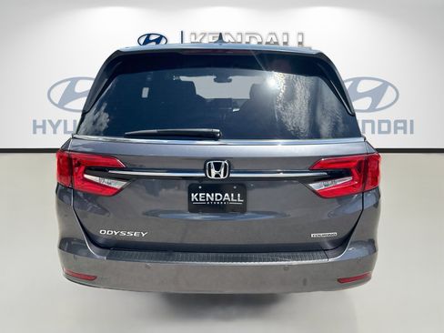 Used 2023 Honda Odyssey Touring image 5