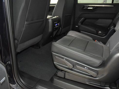 New 2026 Chevrolet Suburban LT w/ Comfort Package image 42