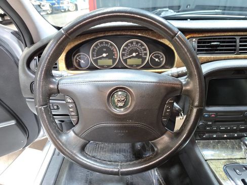 Used 2005 Jaguar S-TYPE R image 75