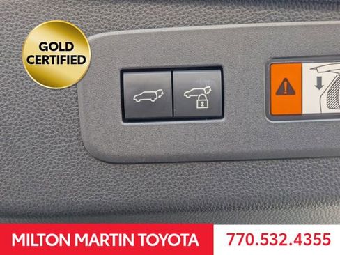 Certified 2025 Toyota Land Cruiser image 14