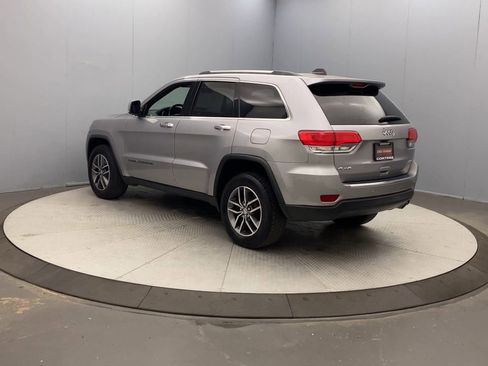 Used 2018 Jeep Grand Cherokee Limited AWD/4WD image 3