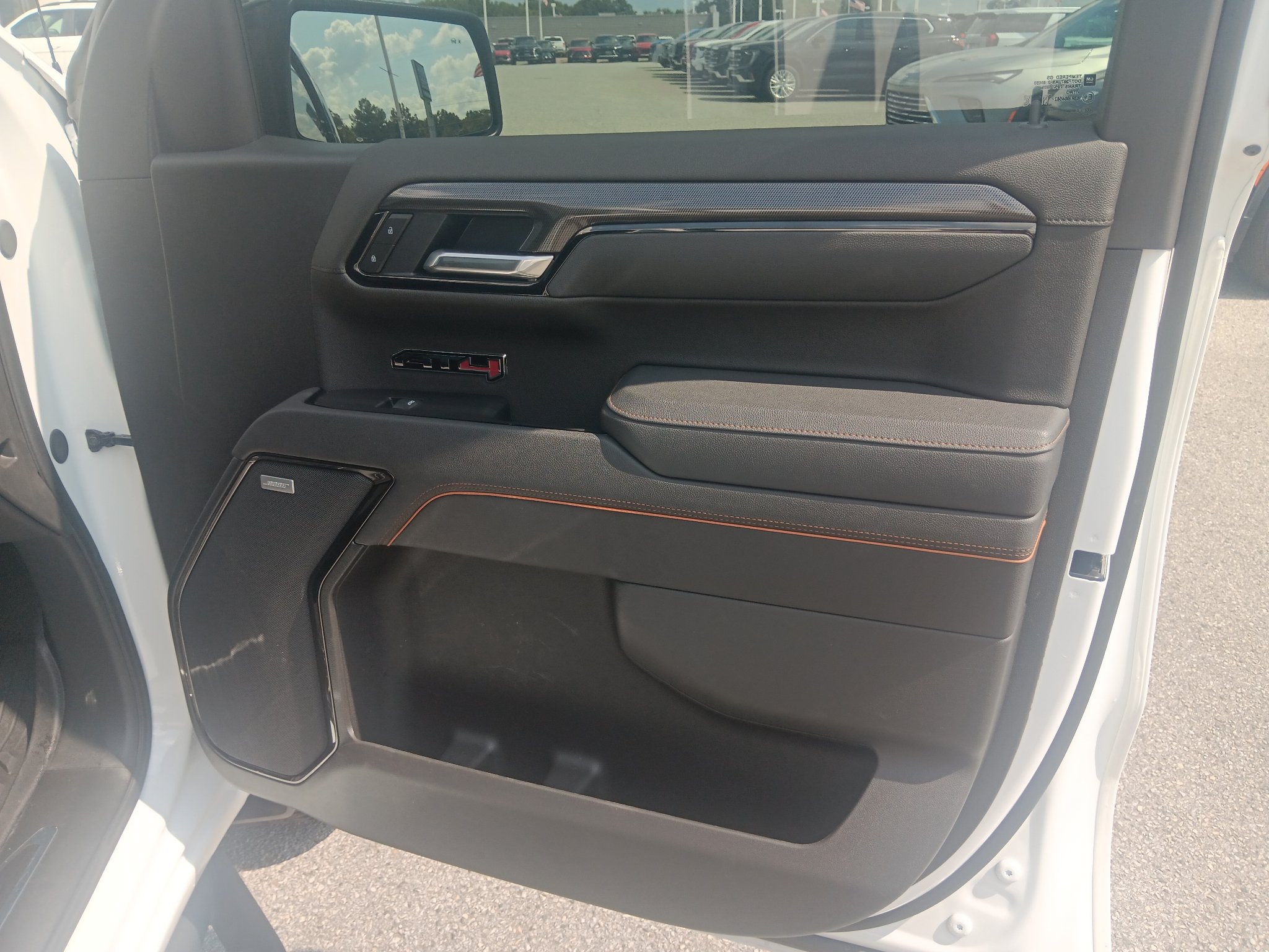 Used 2025 GMC Sierra 1500 AT4 w/ AT4 Premium Package AWD/4WD image 22