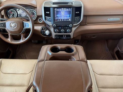 Used 2021 RAM 1500 Laramie AWD/4WD image 3