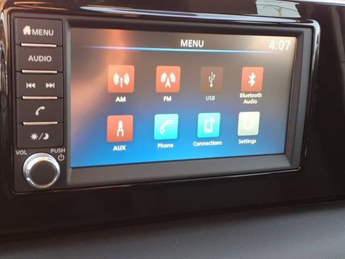 Used 2025 Nissan Kicks S image 23