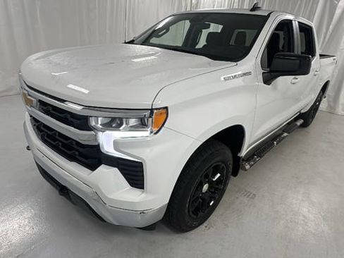 Used 2022 Chevrolet Silverado 1500 LT image 7