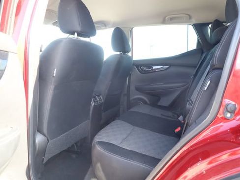 Used 2020 Nissan Rogue Sport SV w/ All-Weather Package FWD image 28