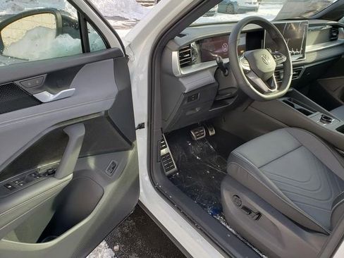 New 2026 Volkswagen Tiguan SE R-Line AWD/4WD image 6