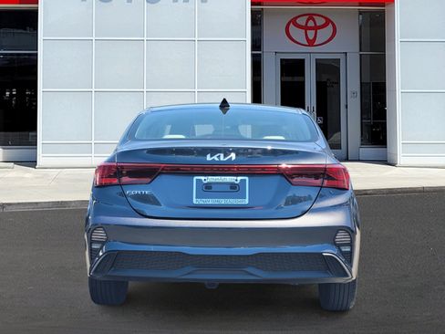 New 2023 Kia Forte LXS FWD image 5