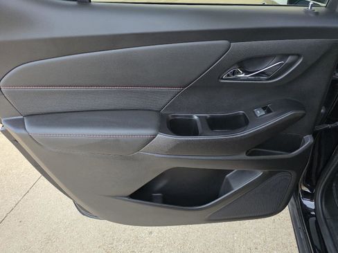 Used 2023 Chevrolet Traverse RS w/ LPO, Floor Liner Package image 55