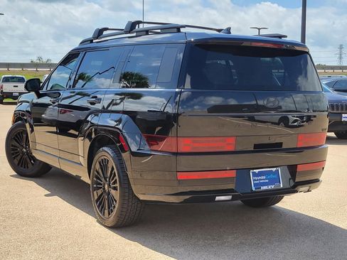 Used 2025 Hyundai Santa Fe Calligraphy FWD image 3