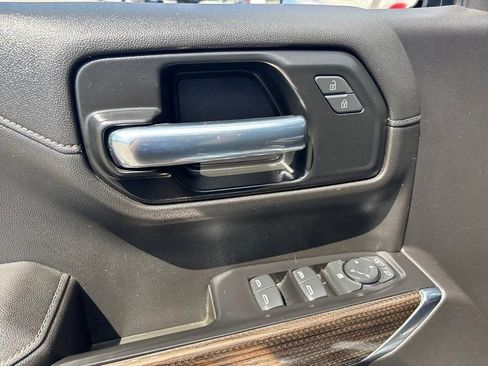 Used 2020 Chevrolet Silverado 1500 RST image 18