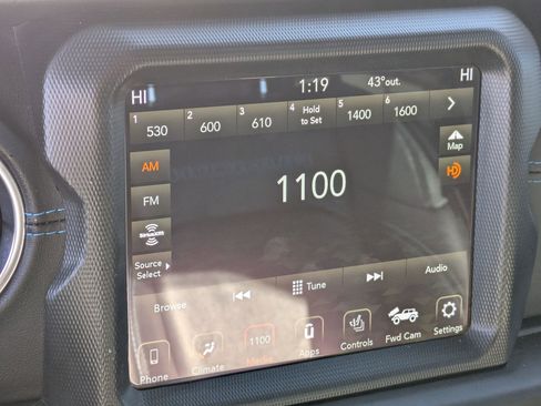 Used 2021 Jeep Wrangler Unlimited Rubicon w/ Cold Weather Group image 22