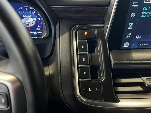 Used 2023 Chevrolet Suburban LT image 41