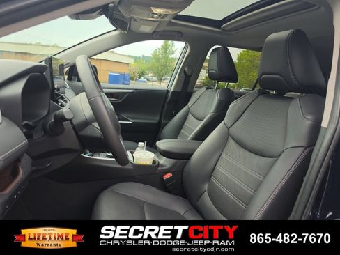 Used 2025 Toyota RAV4 Limited w/ Weather Package AWD/4WD image 10