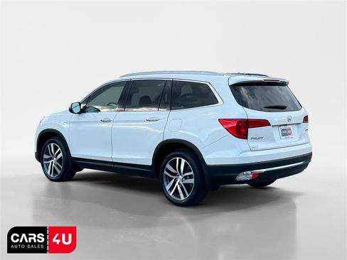 Used 2018 Honda Pilot Touring image 5