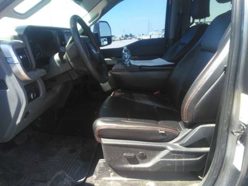Used 2024 Ford F350 XLT w/ 360-Degree Camera Package AWD/4WD image 4