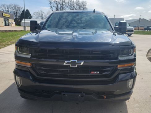 Used 2019 Chevrolet Silverado 1500 LT w/ All Star Edition image 2
