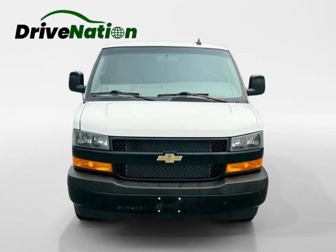 Used 2021 Chevrolet Express 2500 w/ Driver Convenience Package RWD image 2