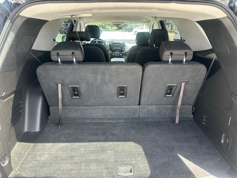 Used 2018 Chevrolet Traverse LT AWD/4WD image 21