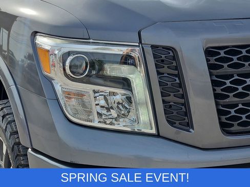 Used 2019 Nissan Titan PRO-4X w/ Pro-4x Convenience Package image 8