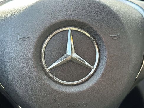 Used 2018 Mercedes-Benz C 300 4MATIC Sedan image 28