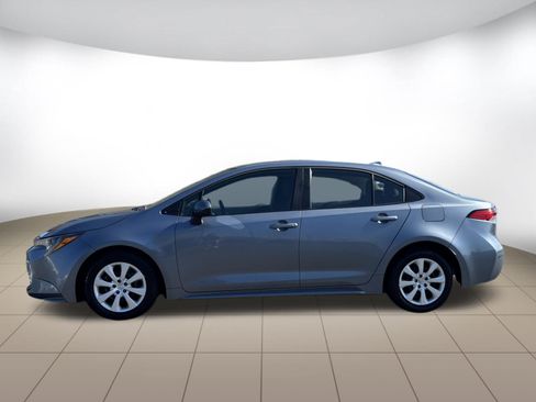 Used 2024 Toyota Corolla LE FWD image 4