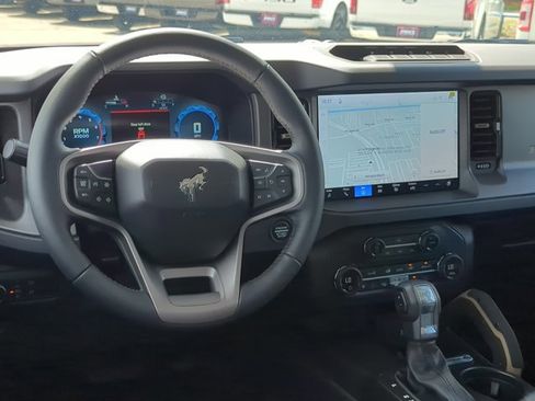 New 2026 Ford Bronco Badlands AWD/4WD image 19