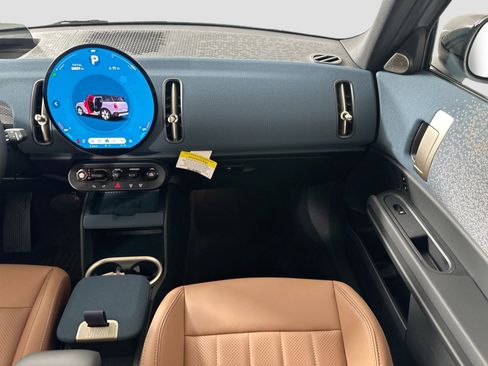 Certified 2025 MINI Cooper Countryman S w/ Comfort Package Max image 23