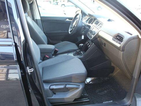 Used 2019 Volkswagen Tiguan S w/ Driver Assistance Package FWD image 10