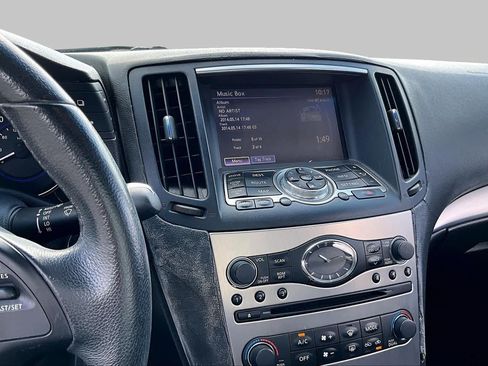 Used 2011 INFINITI G37 Journey w/ Premium Pkg RWD image 6